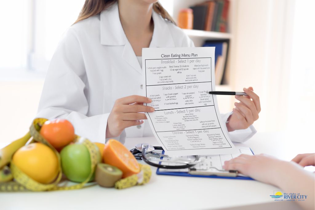 Nutritionist or dietician explaining meal plans